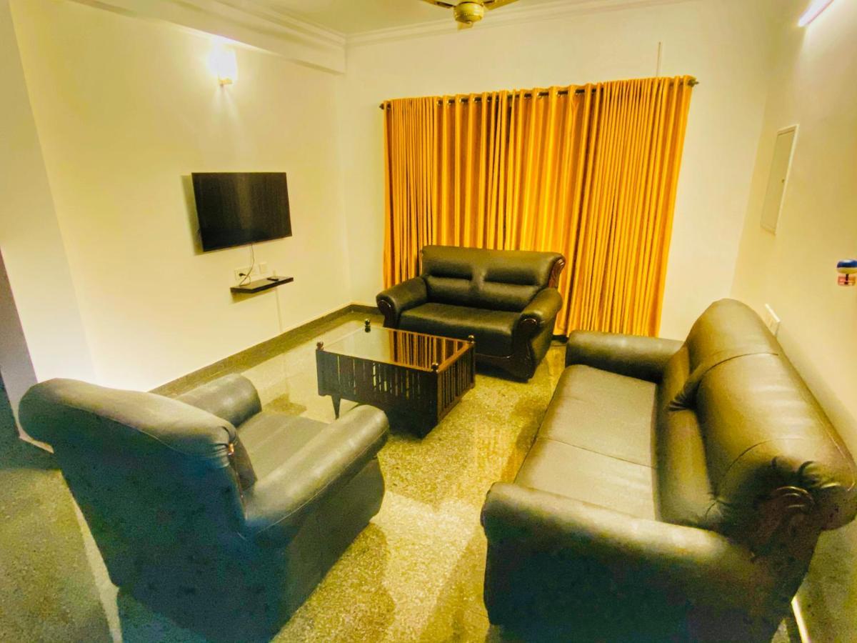 Beersheba Three Bed Room A/C Apartments Thiruvananthapuram Buitenkant foto