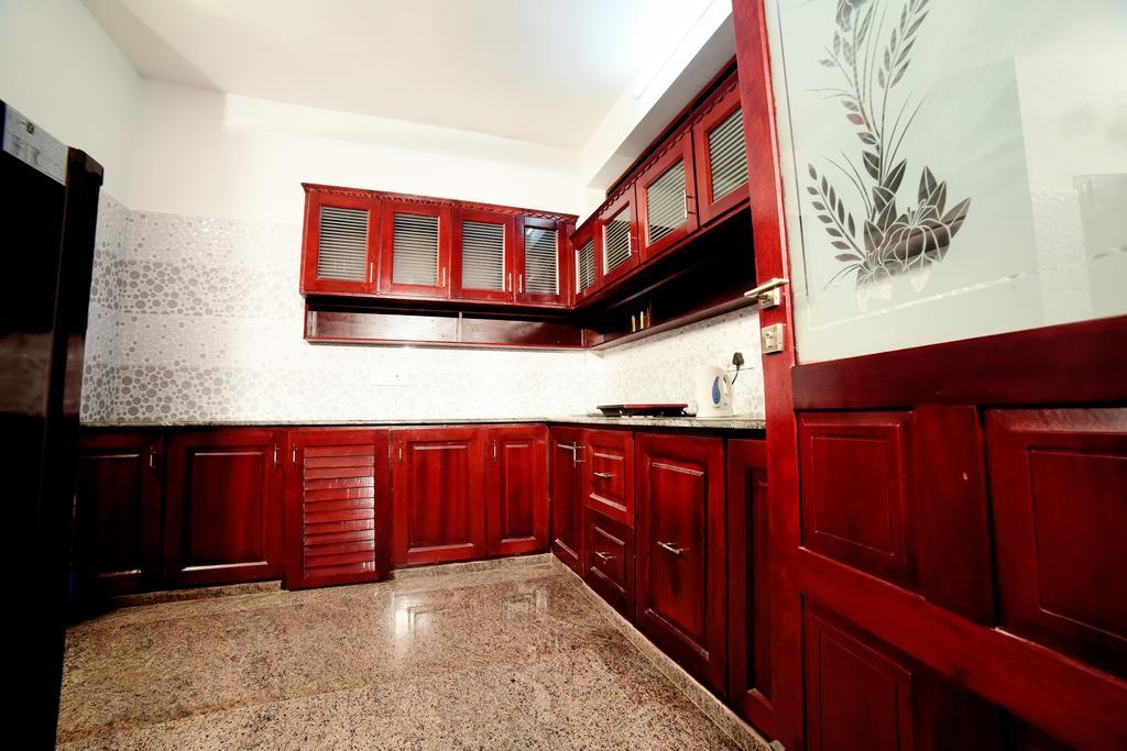 Beersheba Three Bed Room A/C Apartments Thiruvananthapuram Buitenkant foto