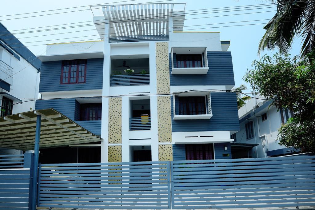 Beersheba Three Bed Room A/C Apartments Thiruvananthapuram Buitenkant foto