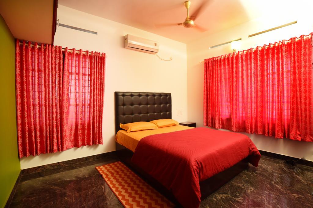 Beersheba Three Bed Room A/C Apartments Thiruvananthapuram Buitenkant foto