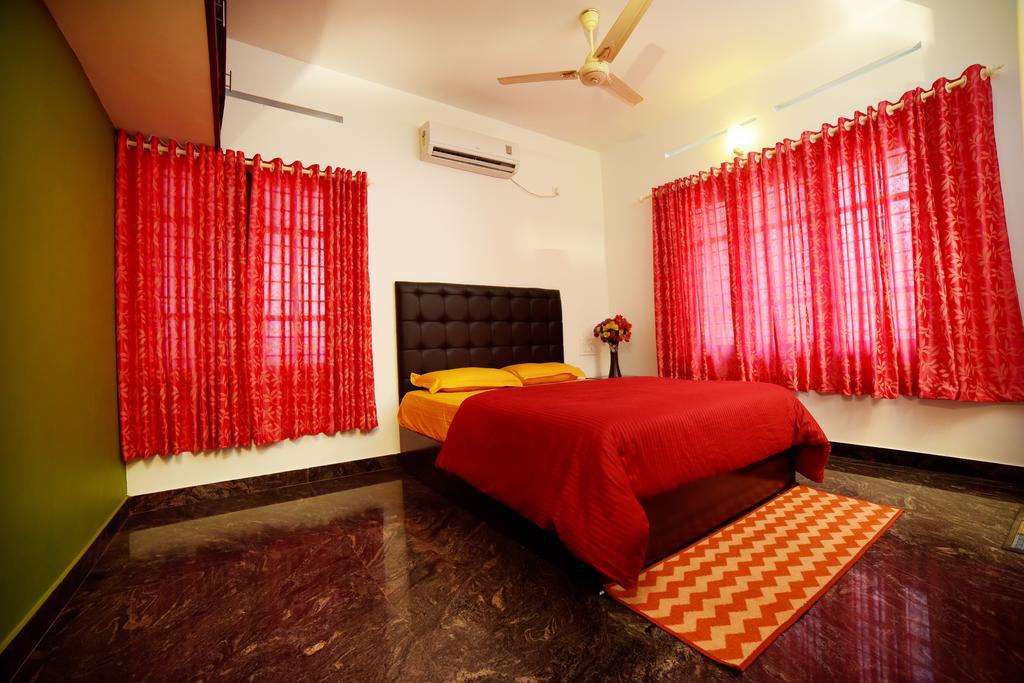 Beersheba Three Bed Room A/C Apartments Thiruvananthapuram Buitenkant foto