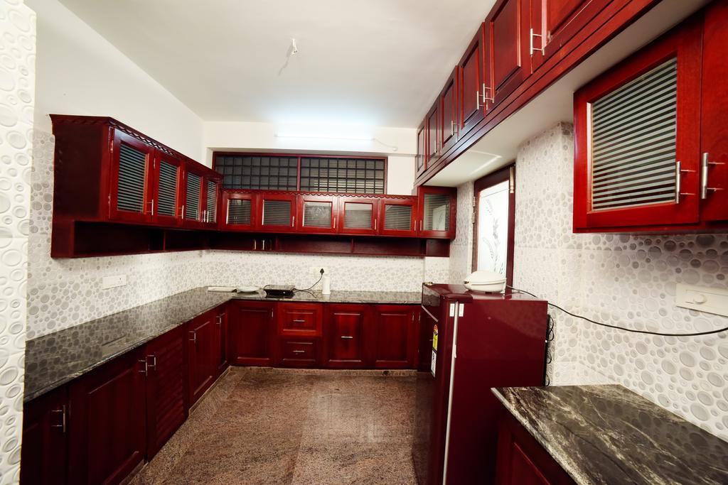 Beersheba Three Bed Room A/C Apartments Thiruvananthapuram Buitenkant foto