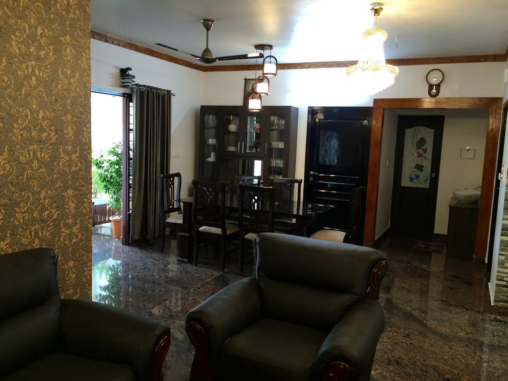 Beersheba Three Bed Room A/C Apartments Thiruvananthapuram Buitenkant foto