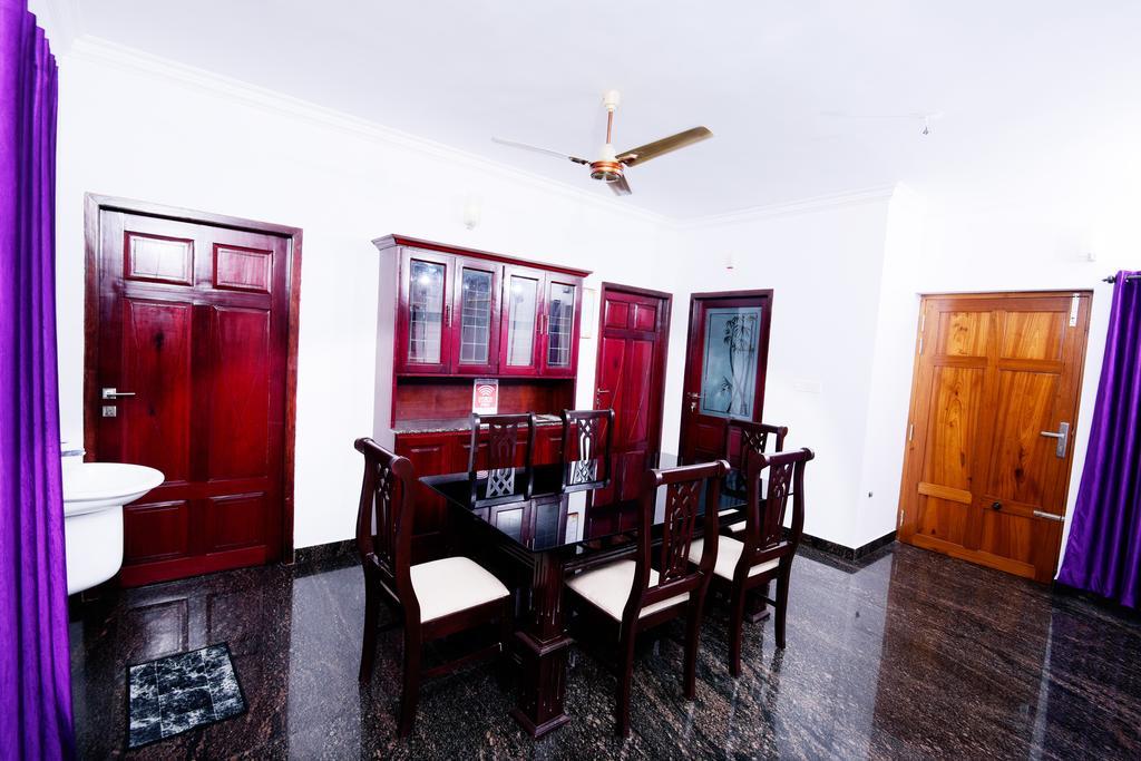 Beersheba Three Bed Room A/C Apartments Thiruvananthapuram Buitenkant foto