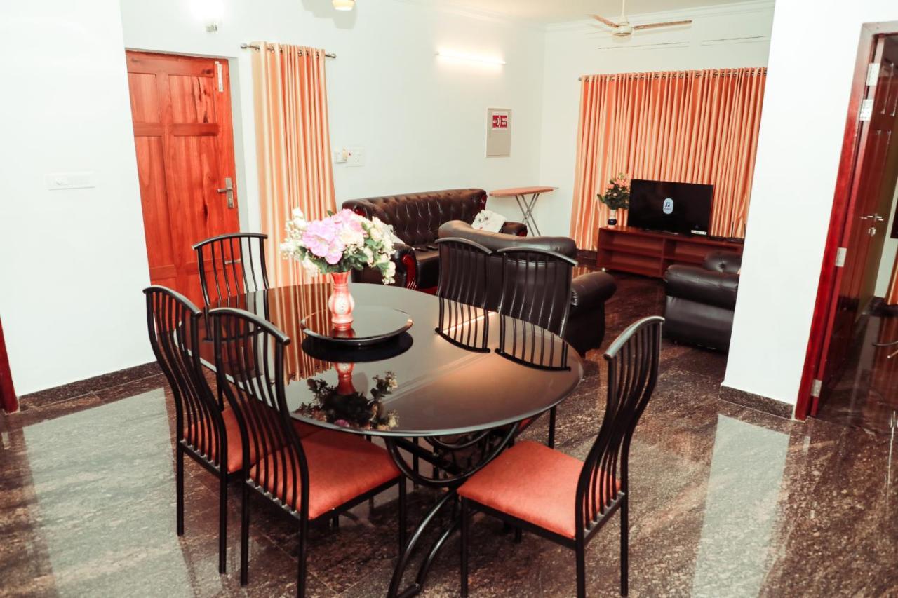 Beersheba Three Bed Room A/C Apartments Thiruvananthapuram Buitenkant foto