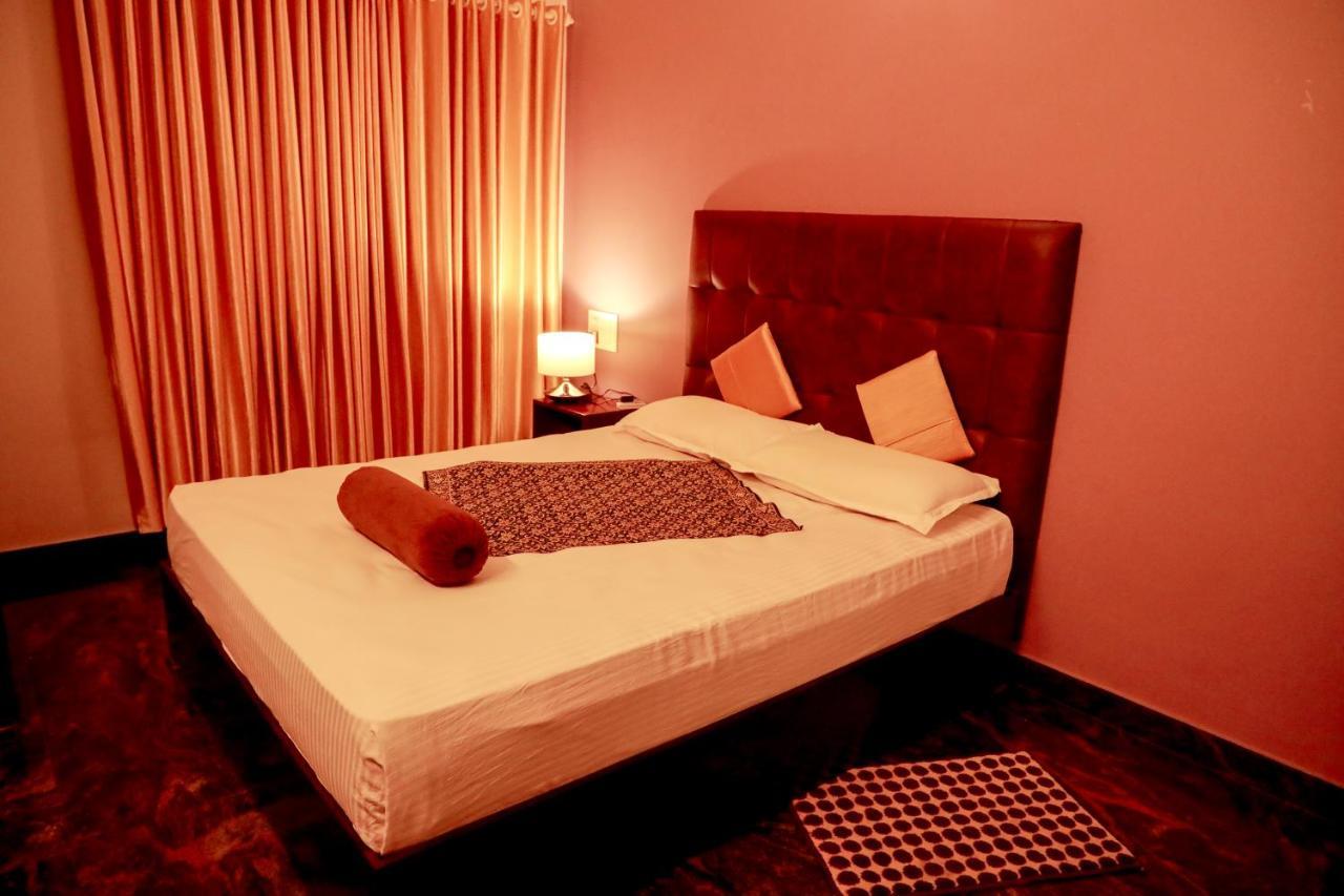 Beersheba Three Bed Room A/C Apartments Thiruvananthapuram Buitenkant foto