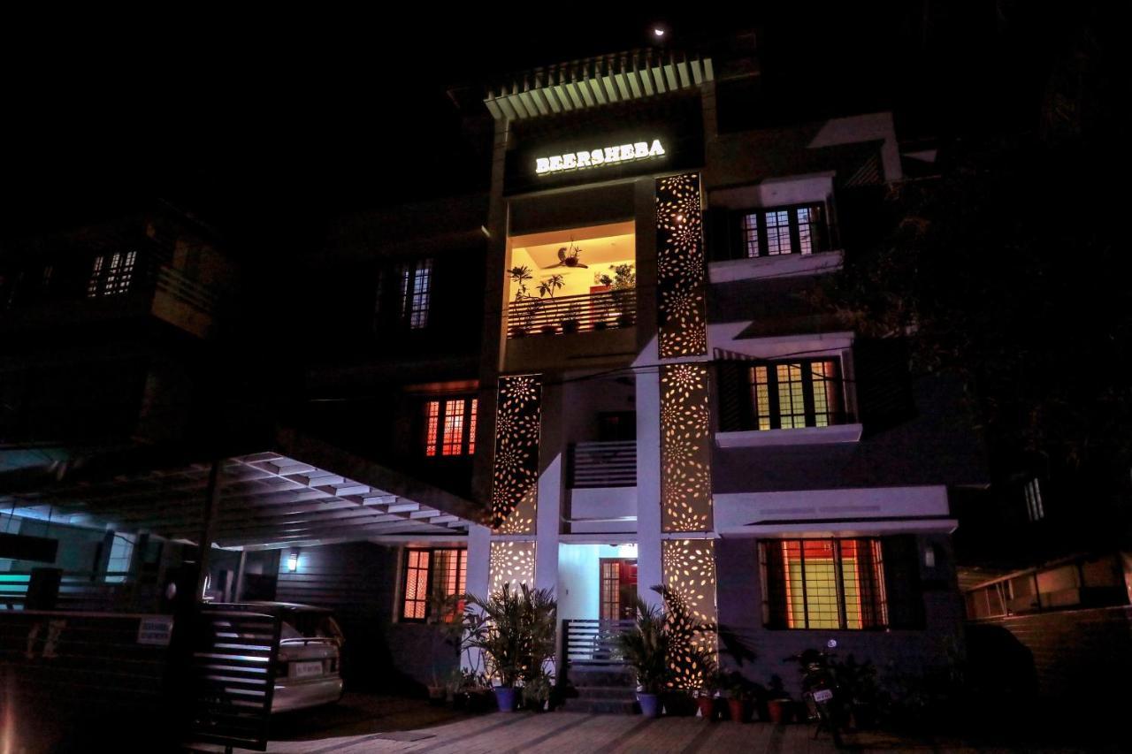 Beersheba Three Bed Room A/C Apartments Thiruvananthapuram Buitenkant foto