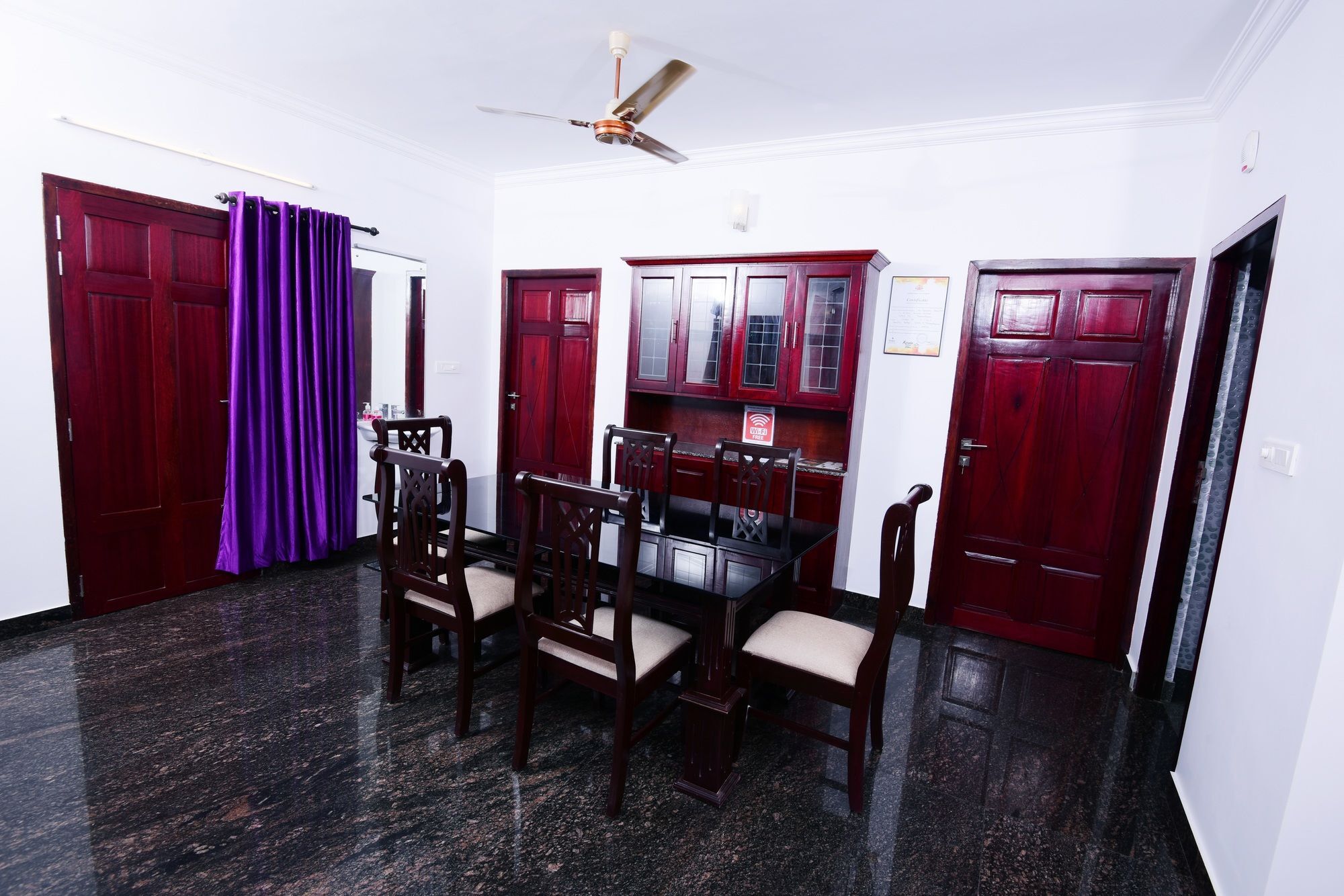 Beersheba Three Bed Room A/C Apartments Thiruvananthapuram Buitenkant foto